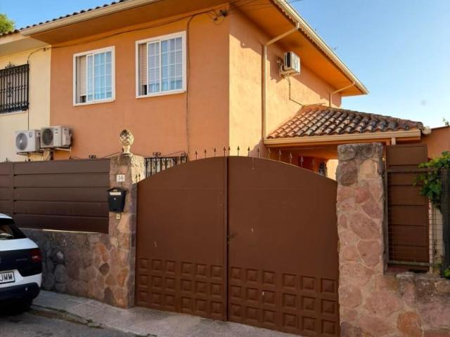 Chalet en venta en Ontígola