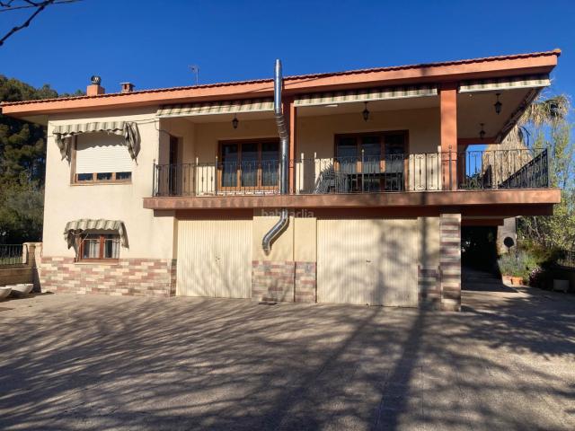 Chalet en venta en Onil. Chalet en Onil. Chalets.