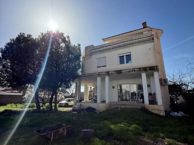 Chalet en venta en Ogíjares Granada