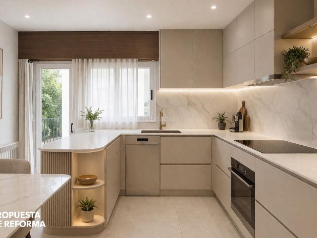 Chalet en venta en Oleiros, Oleiros Pueblo. Vivienda unifamiliar a reformar con programa principal en una sola planta. Chalets.