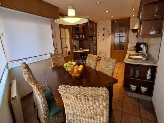 Chalet en venta en Oleiros, Perillo. Pareado en venta en Perillo, 5 dormitorios. Chalets.