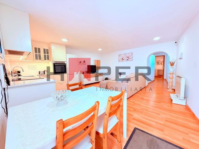 Chalet en venta en Olesa de Montserrat. Casa con piscina en Olesa de Montserrat. Chalets Olesa de.