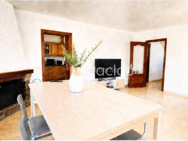 Chalet en venta en Olesa de Montserrat. Exclusiva casa a cuatro vientos con espectaculares vistas a Montserrat. Chalets Olesa de.
