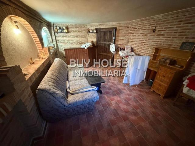 Chalet en venta en Olías del Rey. OPORTUNIDAD! CHALET ADOSADO DE ESQUINA EN OLÍAS DEL REY. Chalets Olías del.