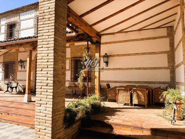 Chalet en venta en Olías del Rey. SE VENDE ESPECTACULAR CASA INDEPENDIENTE EN OLIAS DEL REY. Chalets Olías del.