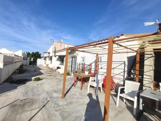 Chalet en venta en Oliva