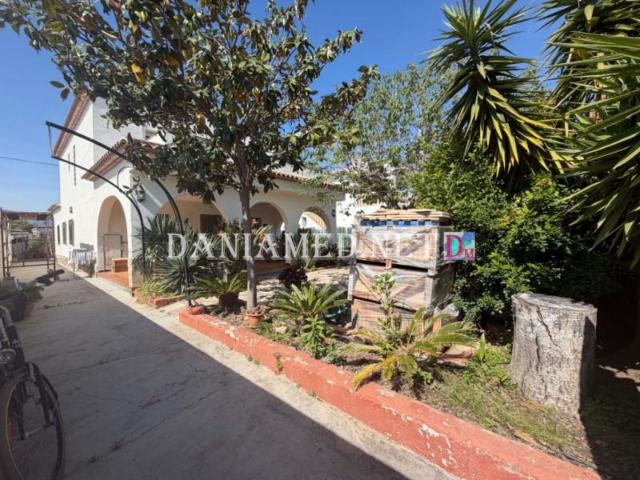 Chalet en venta en Oliva, Deveses Playa