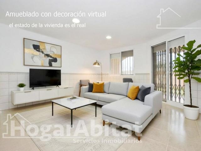 Chalet en venta en Oliva, Oliva Nova. OPORTUNIDAD DE INVERSIÓN! GRAN CHALET CON GARAJE Y TERRAZA CERCA DEL MAR. Chalets.
