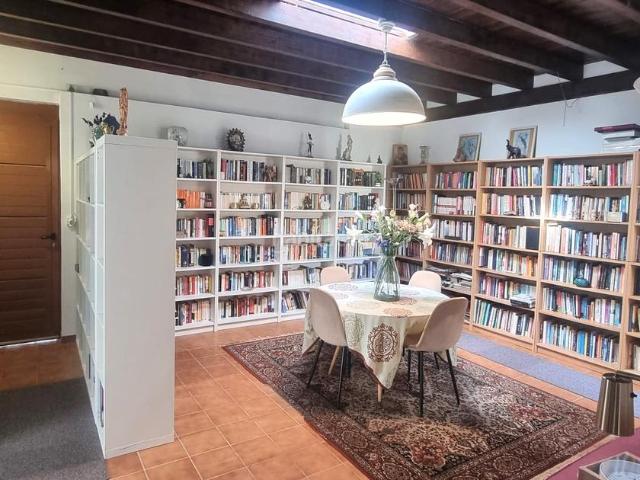 Chalet en venta en Oliva La, Corralejo. CHALET INDEPENDIENTE EN VENTA EN PUEBLO CANARIO. Chalets Oliva.
