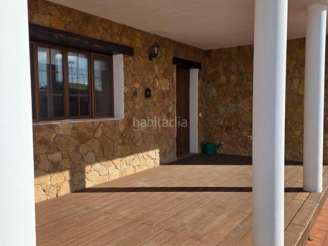 Chalet en venta en Oliva La, Lajares. Villa exclusiva en Lajares Privacidad, espacio y estilo de vida premium en Fuerteventura. Chalets Oliva.