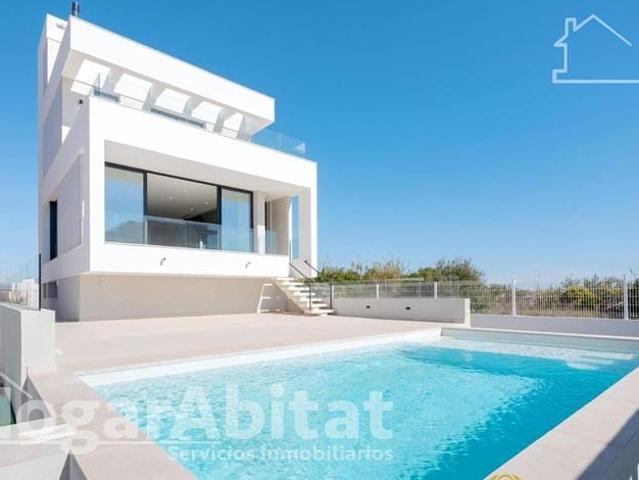 Chalet en venta en Oliva, Valencia Costa Valencia