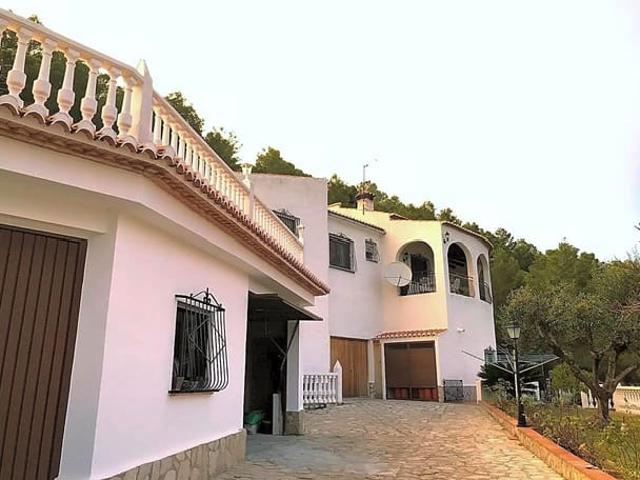 Chalet en venta en Oliva, Valencia Costa Valencia