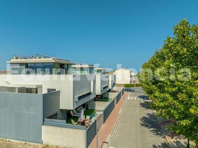 Chalet en venta en Oliva, Valencia Costa Valencia