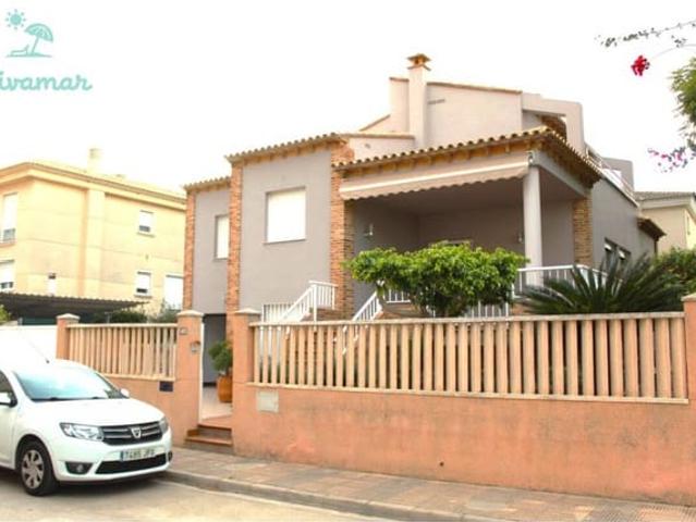 Chalet en venta en Oliva, Valencia Costa Valencia