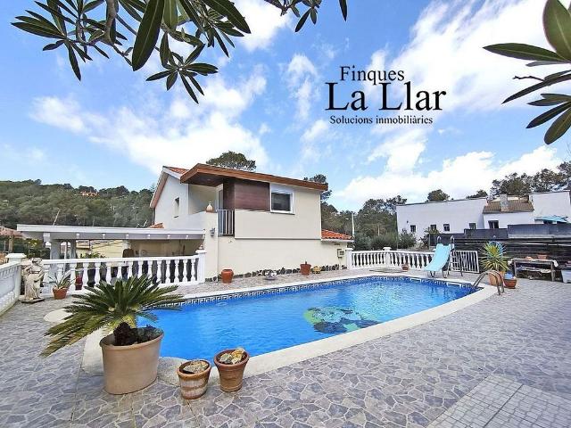 Chalet en venta en Olivella, de 136 m² 4 habitaciones por 471.500