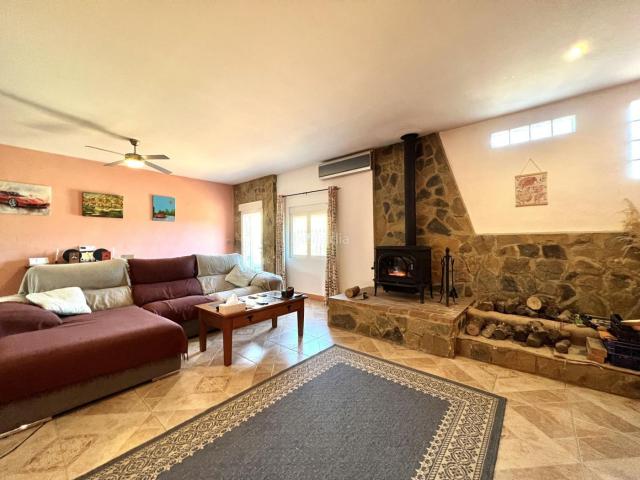 Chalet en venta en Olleria l´. Chalet en venta en L'Olleria. Chalets Olleria.