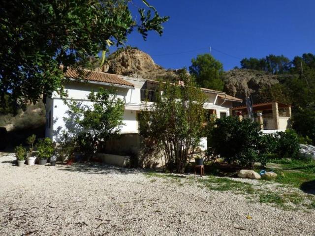 Chalet en venta en Orxeta