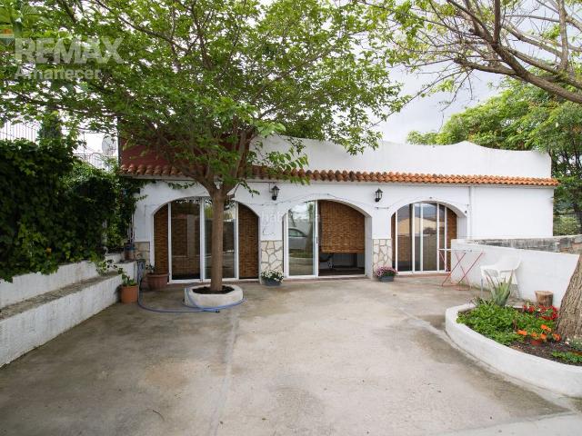 Chalet en venta en Orba. CASA INDEPENDIENTE EN ORBA. Chalets.