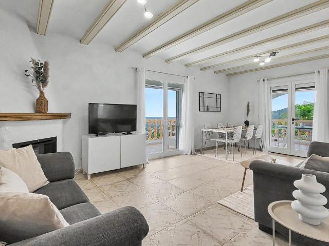 Chalet en venta en Orba. Chalets.