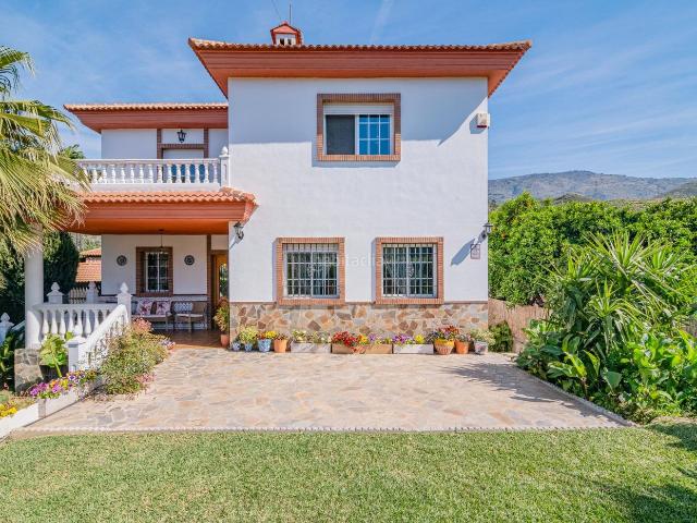 Chalet en venta en Órgiva. CASA RURAL CON LICENCIA TURÍSTICA EN ÓRGIVA LA ALPUJARRA. Chalets.