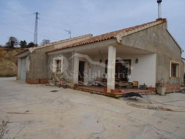 Chalet en venta en Oria