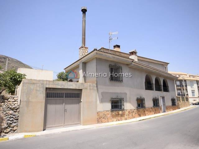 Chalet en venta en Oria, Almería