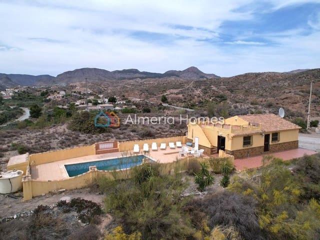 Chalet en venta en Oria, Almería