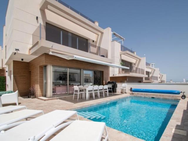 Chalet en venta en Orihuela