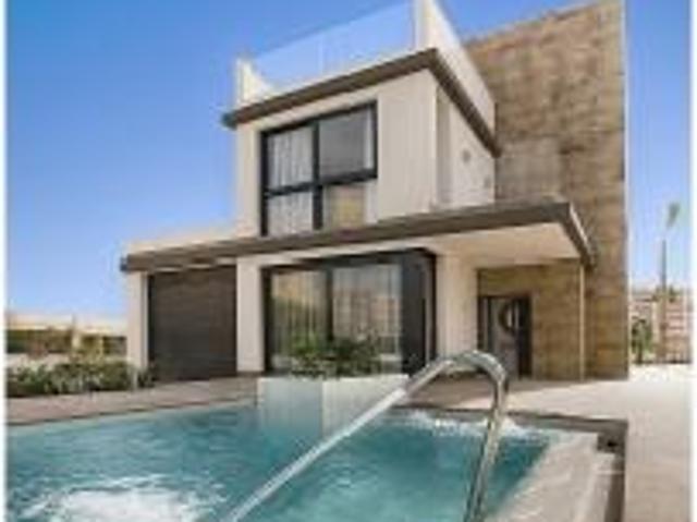 Chalet en venta en Orihuela