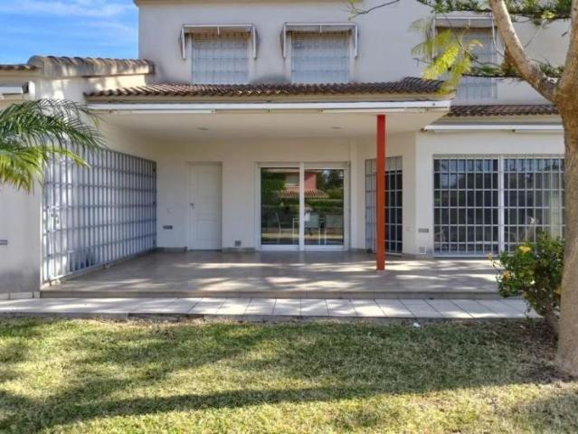 Chalet en venta en Orihuela Costa, Campoamor