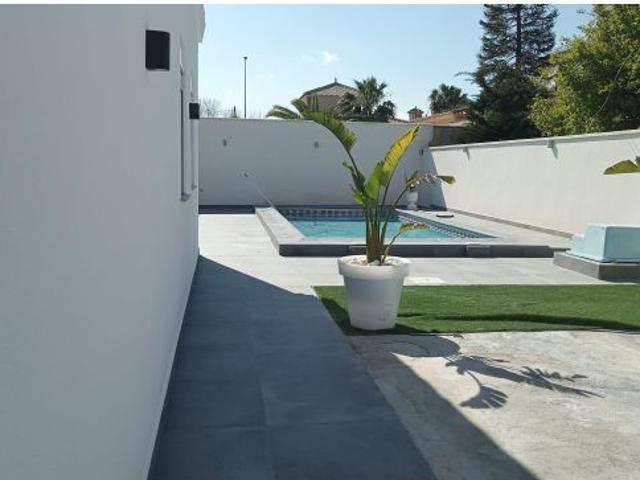 Chalet en Venta en Orihuela Costa, Alicante