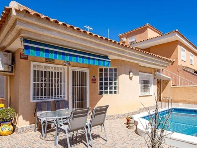 Chalet en venta en Orihuela Costa, Alicante Costa Blanca