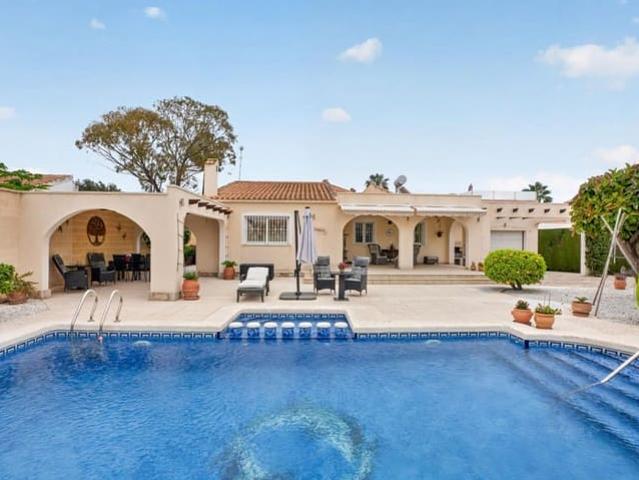 Chalet en venta en Orihuela Costa, Alicante Costa Blanca