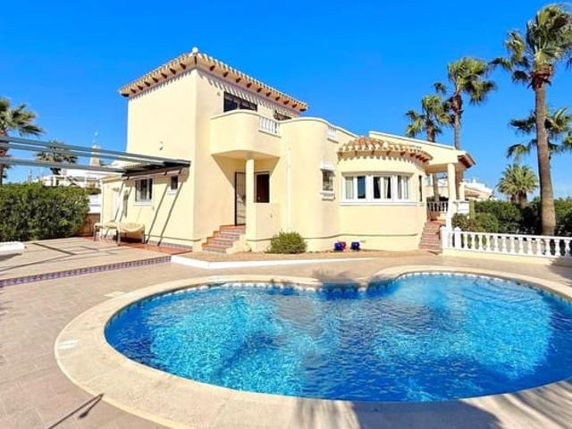 Chalet en venta en Orihuela Costa, Alicante Costa Blanca