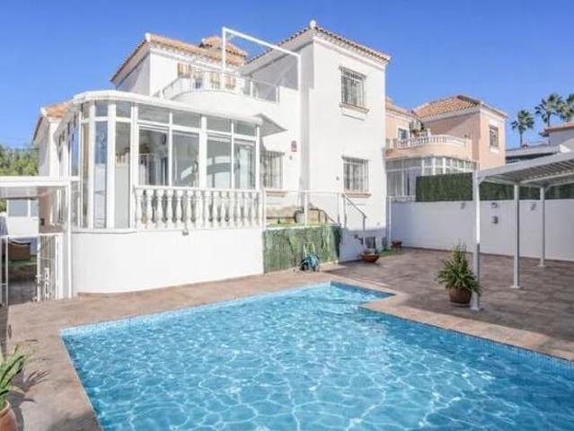 Chalet en venta en Orihuela Costa, Alicante Costa Blanca