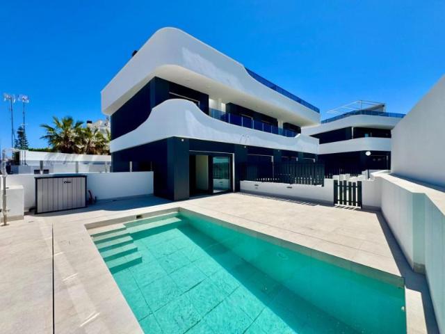 Chalet en venta en Orihuela Costa, Lomas de Cabo Roig Los Dolses