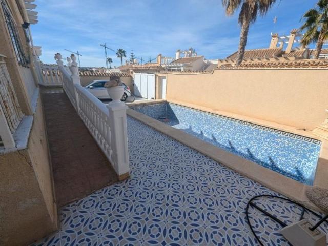 Chalet en venta en Orihuela Costa, La Florida