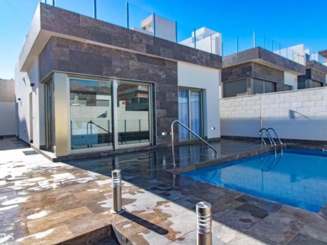 Chalet en venta en Orihuela Costa, PAU 26
