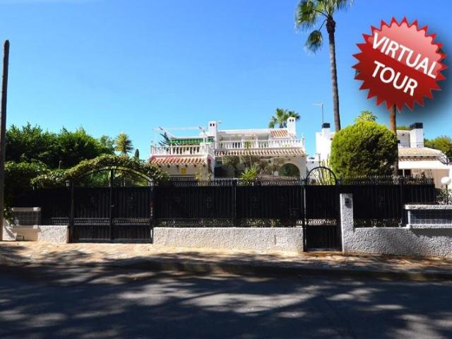 Chalet en venta en Orihuela Costa, Playa Flamenca