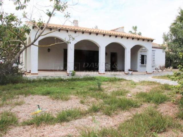 Chalet en venta en Orihuela Costa, Punta Prima