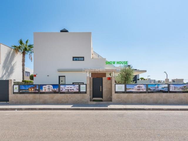 Chalet en venta en Orihuela, Campoamor. Chalets.