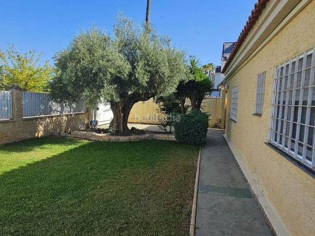 Chalet en venta en Orihuela, Campoamor. Chalets.