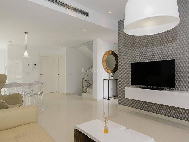 Chalet en venta en Orihuela, Campoamor. Villa en Dehesa de Campoamor. Chalets.