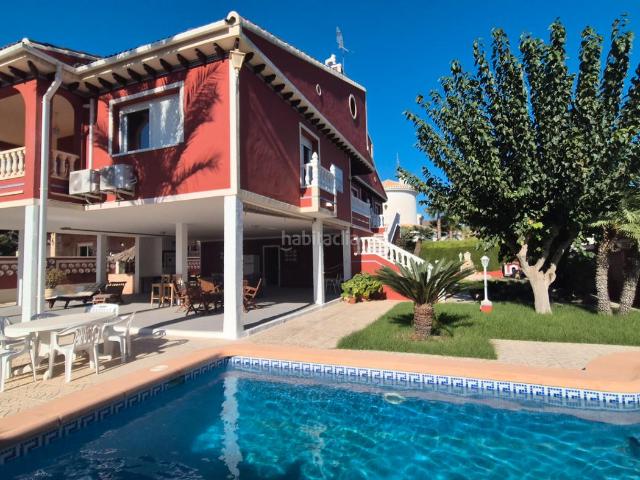 Chalet en venta en Orihuela, Campoamor. Chalets.