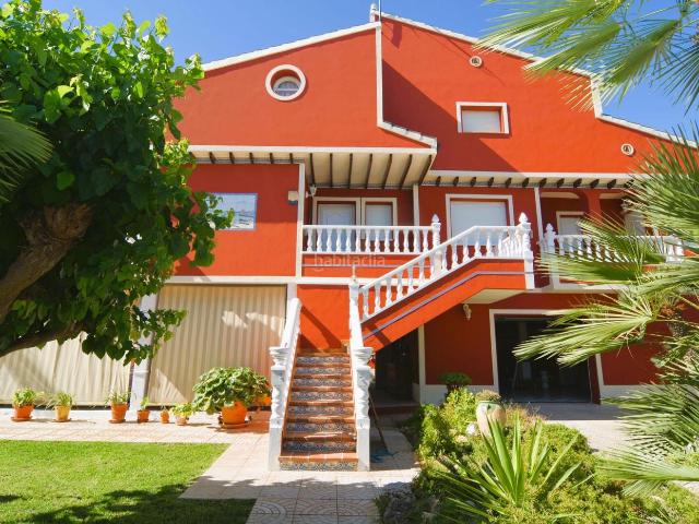 Chalet en venta en Orihuela, Campoamor. Chalets.