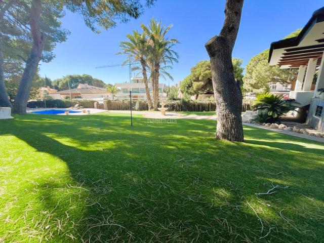 Chalet en venta en Orihuela, Campoamor. Chalets.