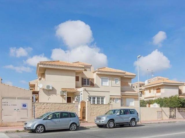 Chalet en venta en Orihuela Alicante