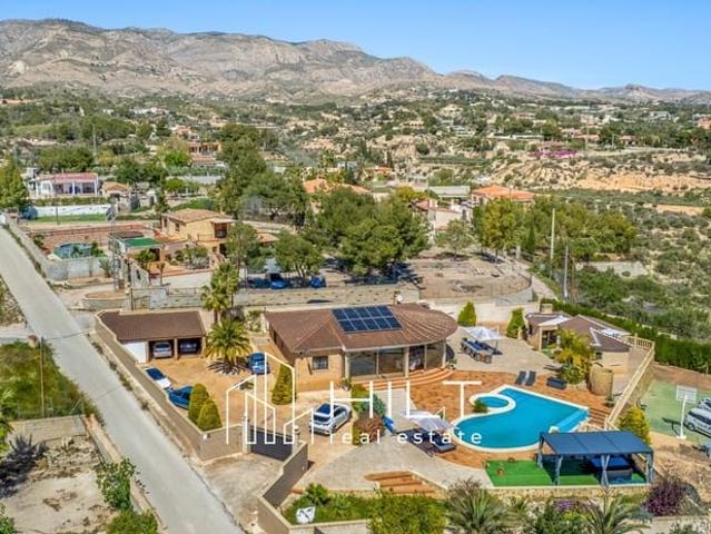 Chalet en venta en Orihuela, Alicante