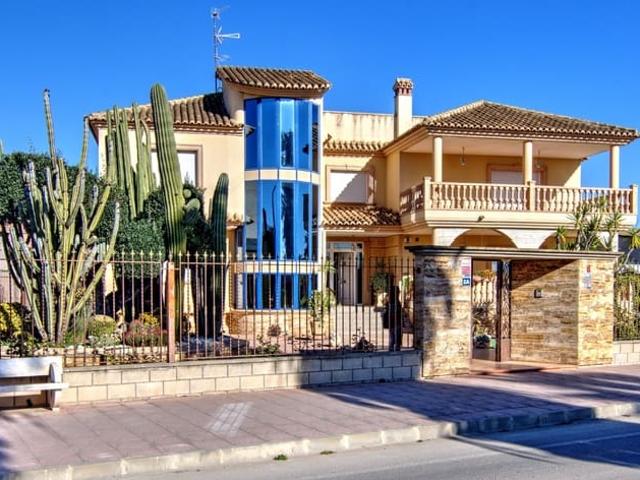 Chalet en venta en Orihuela, Alicante