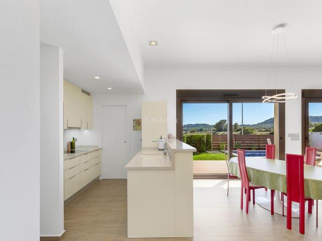 Chalet en venta en Orihuela, Desamparados Hurchillo Torremendo. Exclusiva villa de lujo de 3 dormitorios orientada al sur con vistas despejadas en Vistabella Golf. Chalets.